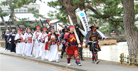 松江城、歴史館での新年初撃ちに参加